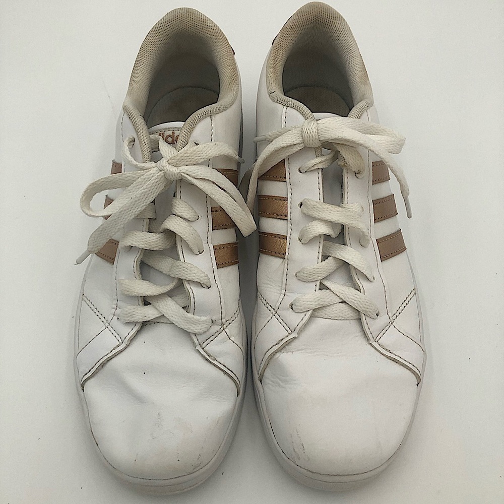 ADIDAS Gold trim sneakers - Picture 2 of 8